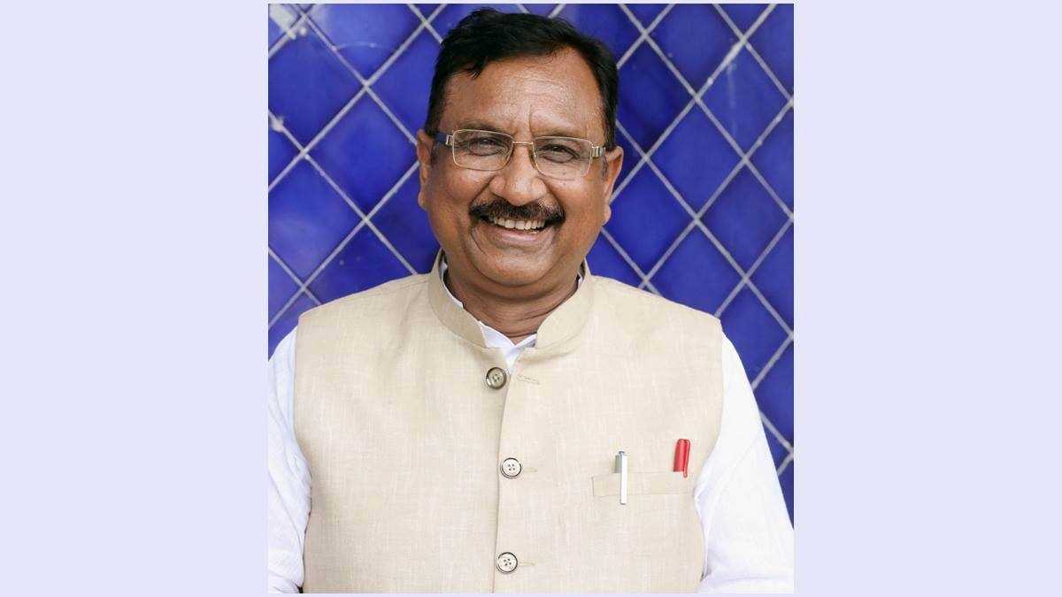 मध्य प्रदेश में बच्चों में देशभक्ति की भावना बढ़ाने के लिए ‘यस सर’ बोलने पर लगाई रोक : मंत्री विजय शाह